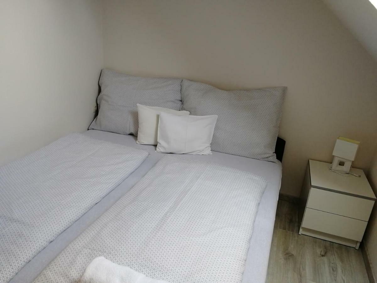 Ovar Apartman Mosonmagyarovar Exterior photo