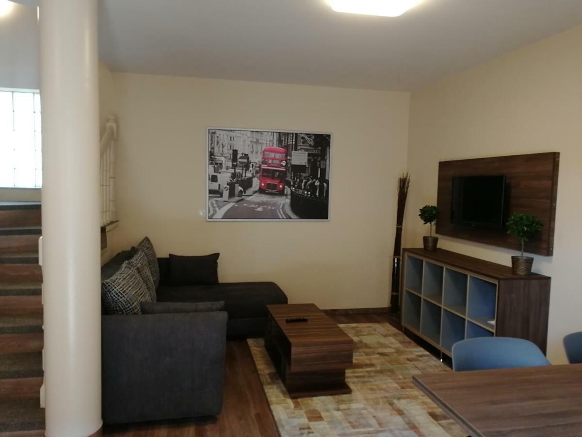 Ovar Apartman Mosonmagyarovar Exterior photo